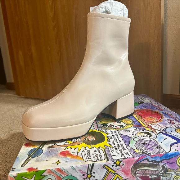 Jeffrey Campbell | Capacity Platform Bootie in Cream, size 8.5 - Picture 8 of 10